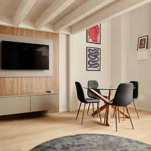 Cenisio 23 , Milano Italia